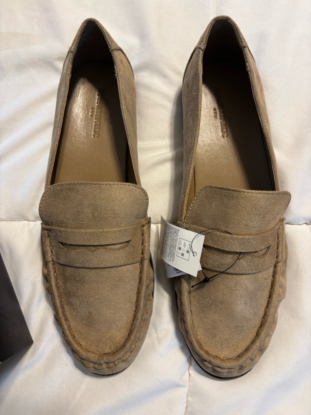 Banana Republic Taupe Vegan Leather Gathered Loafer Women's Size 8.5 new - Picture 5 of 9
